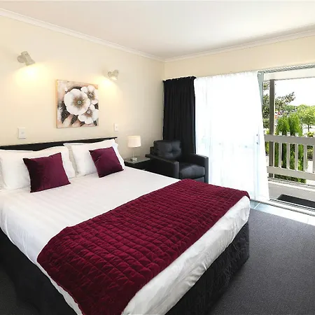 Accolade Lodge Motel